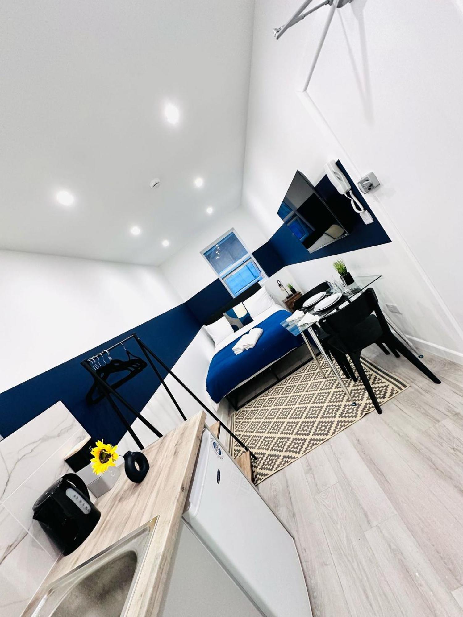 High Standard Central Studios Perfect For Tourists! Λονδίνο Εξωτερικό φωτογραφία